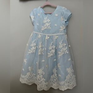 Gorgeous embroidered Blue Dress  size 6